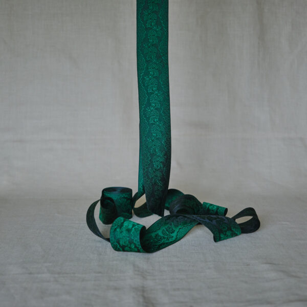 Single Sash Weight Ribbon Ross B02